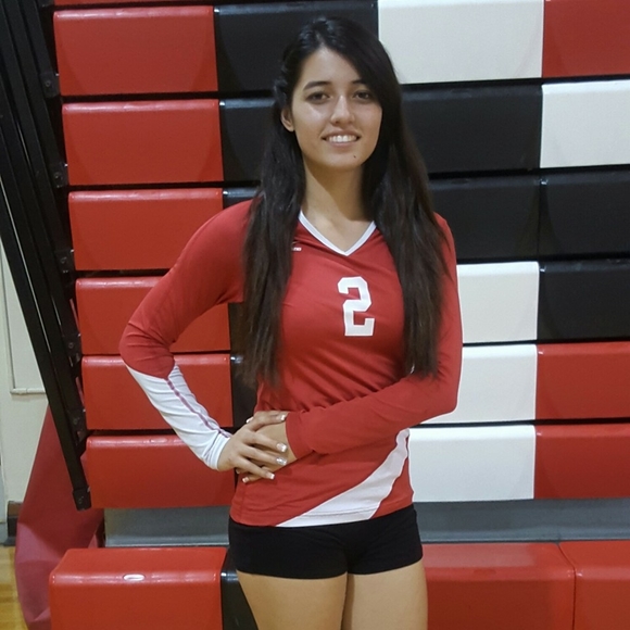 Meet your Posher, Ariana - Picture 1 of 1